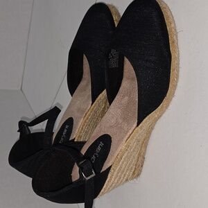 Lane Bryant Black Ankle Strap Espadrilles, S. 9W, 7” Ankle straps with elastic